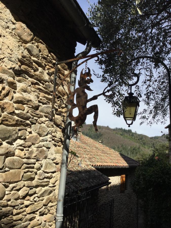 Le Diable Par La Queue Villa Olargues Luaran gambar